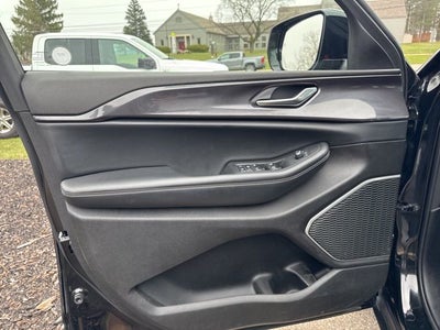 2022 Jeep Grand Cherokee L Altitude