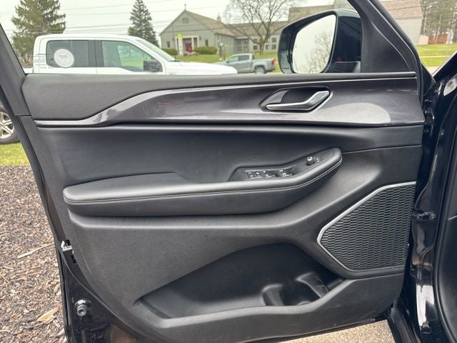 2022 Jeep Grand Cherokee L Altitude