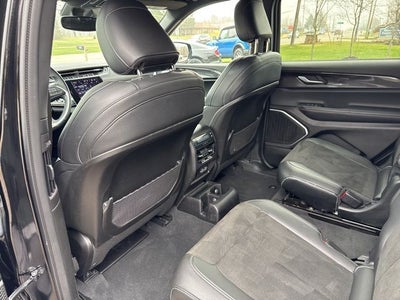 2022 Jeep Grand Cherokee L Altitude