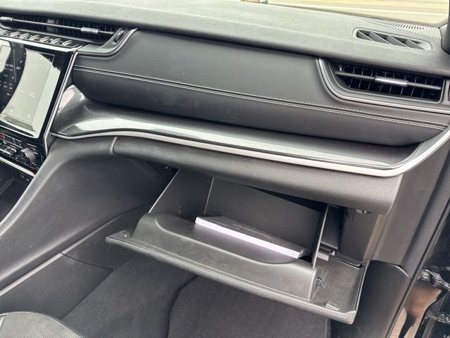 2022 Jeep Grand Cherokee L Altitude