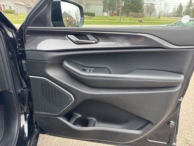 2022 Jeep Grand Cherokee L Altitude