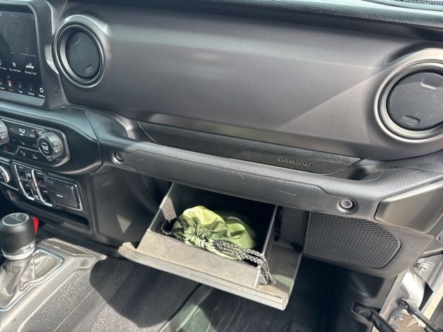 2021 Jeep Gladiator Willys