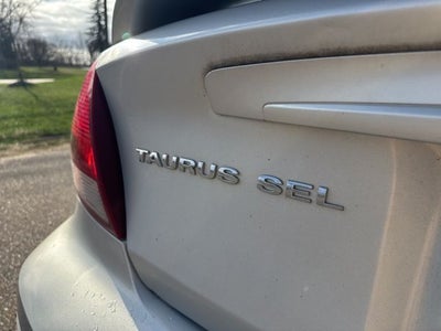 2005 Ford Taurus SEL