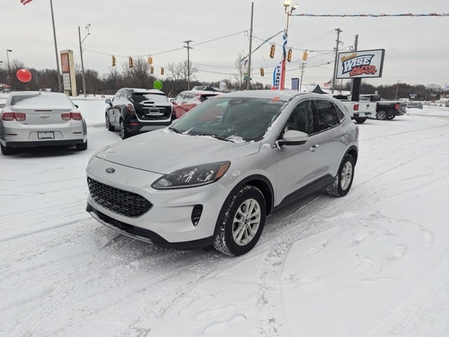 2020 Ford Escape SE