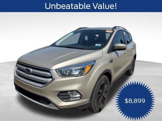 Used 2018 Ford Escape SE with VIN 1FMCU9GDXJUA96093 for sale in Brandon Township, MI