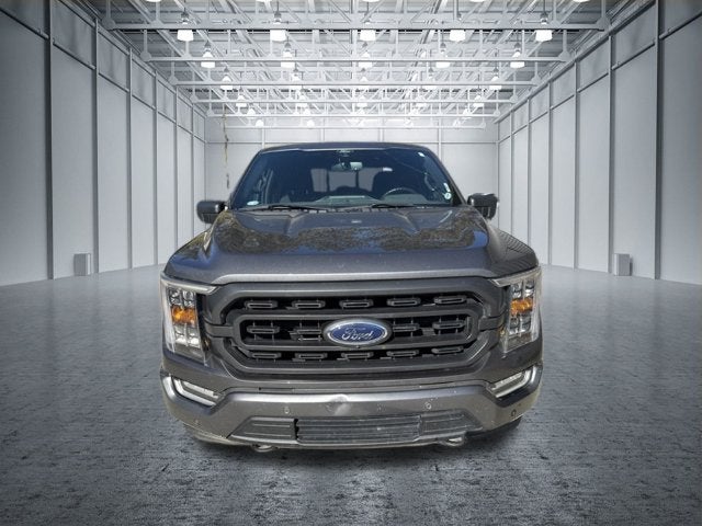 2022 Ford F-150 XLT V8