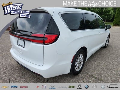 2023 Chrysler Pacifica Touring L