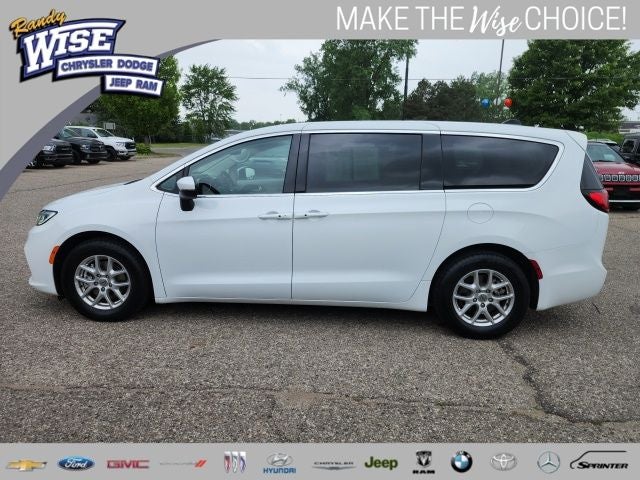 2023 Chrysler Pacifica Touring L