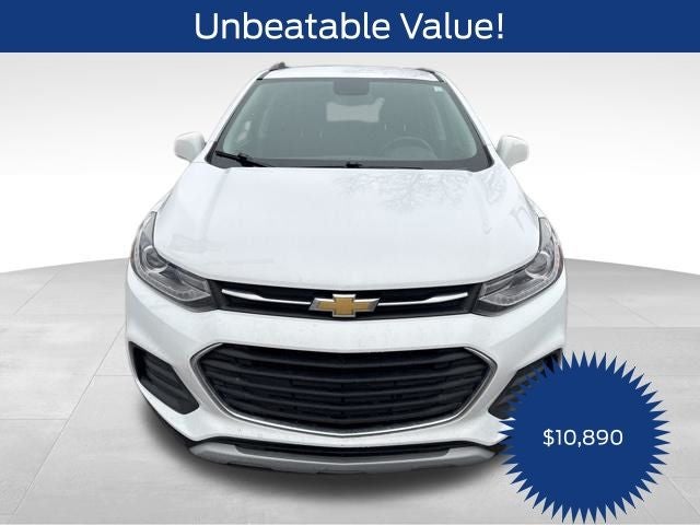 Used 2018 Chevrolet Trax LT with VIN 3GNCJLSB9JL373916 for sale in Brandon Township, MI