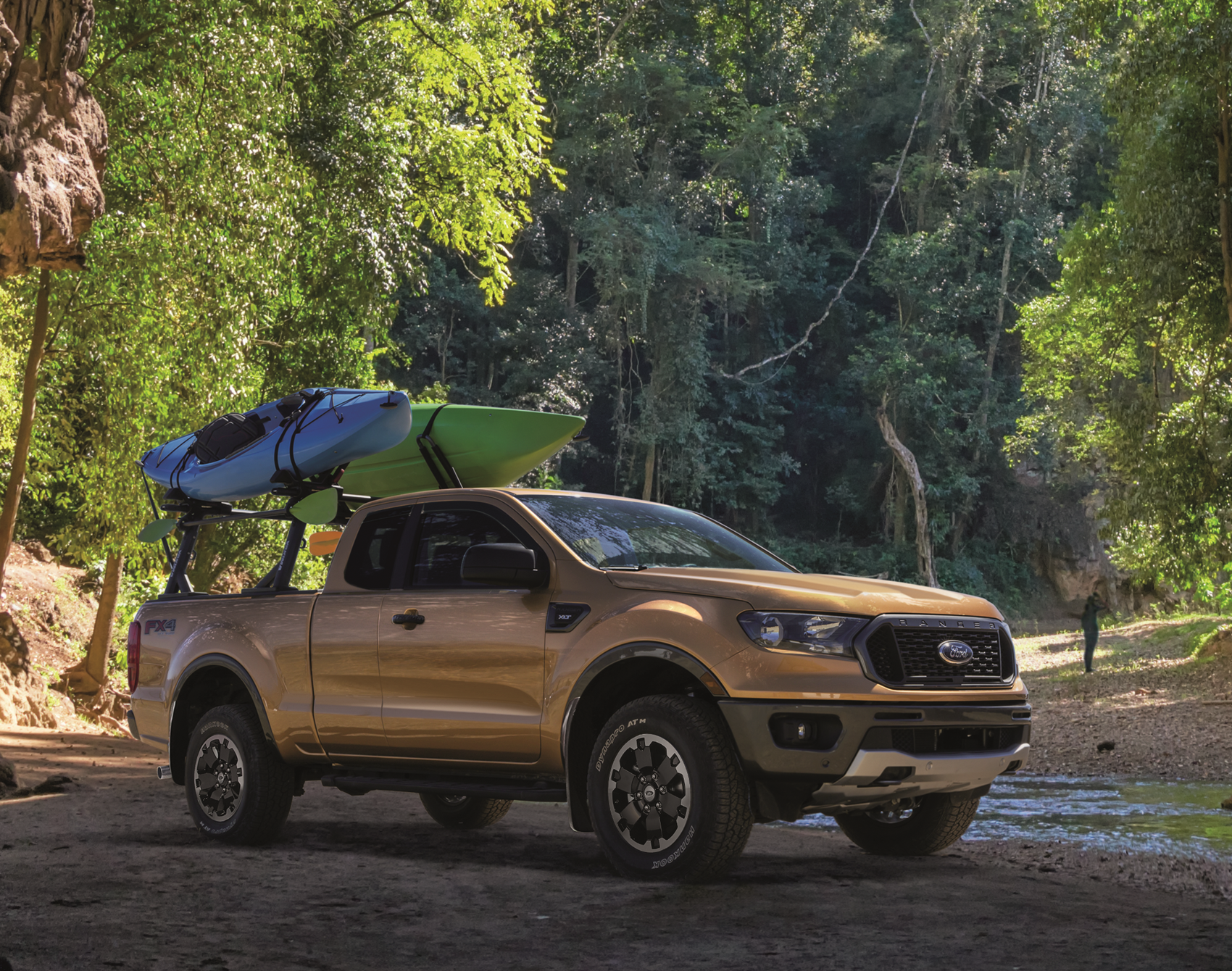 Ford Pickup Truck Carrying Kayaks near Grand Blanc MI